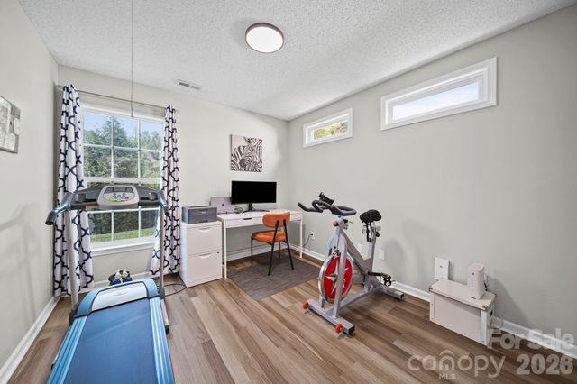 8409 Ewen Circle, Charlotte, NC 28269