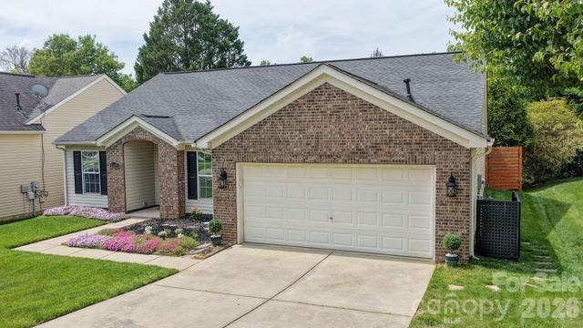 8409 Ewen Circle, Charlotte, NC 28269