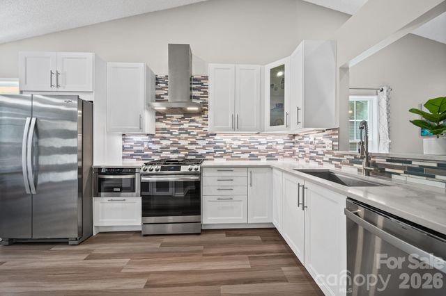 8409 Ewen Circle, Charlotte, NC 28269