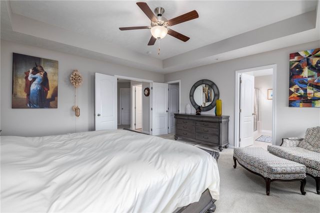 2194 Shawnee Drive, South Strabane, PA 15301