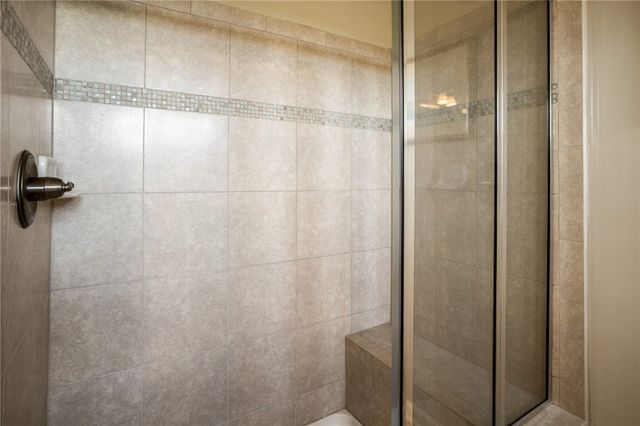 2194 Shawnee Drive, South Strabane, PA 15301