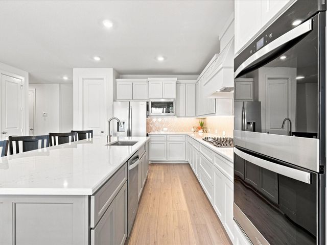 29715 Brushy Gables Drive, Magnolia, TX 77354