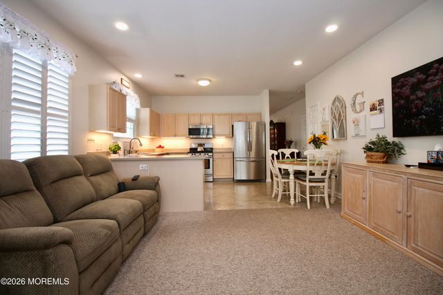 74 Robin Lane, Barnegat, NJ 08005