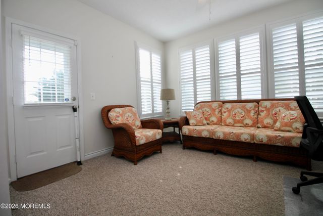 74 Robin Lane, Barnegat, NJ 08005