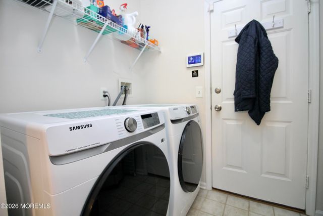 74 Robin Lane, Barnegat, NJ 08005