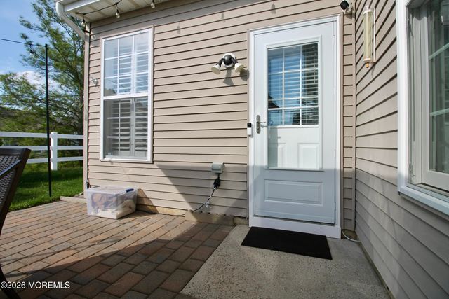 74 Robin Lane, Barnegat, NJ 08005