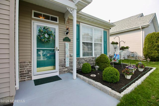 74 Robin Lane, Barnegat, NJ 08005