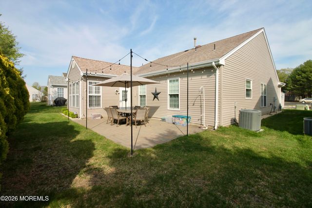74 Robin Lane, Barnegat, NJ 08005