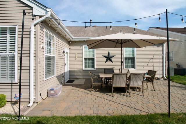 74 Robin Lane, Barnegat, NJ 08005