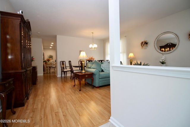 74 Robin Lane, Barnegat, NJ 08005