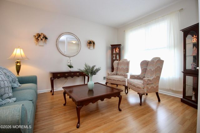 74 Robin Lane, Barnegat, NJ 08005