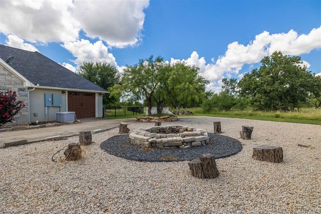 7530 Safe Harbor DR, Brownwood, TX 76801