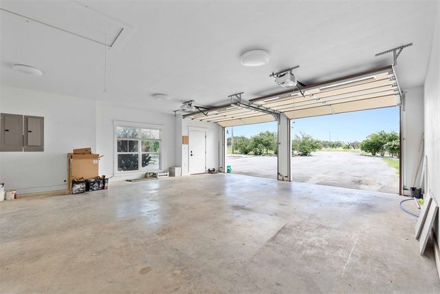 7530 Safe Harbor DR, Brownwood, TX 76801