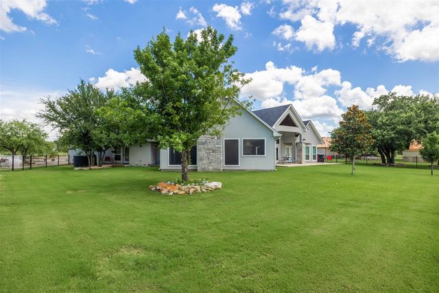 7530 Safe Harbor DR, Brownwood, TX 76801