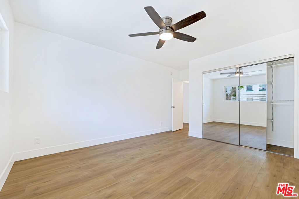 Image 16 of property listing at 6615 Franklin Avenue, Los Angeles, CA 90028