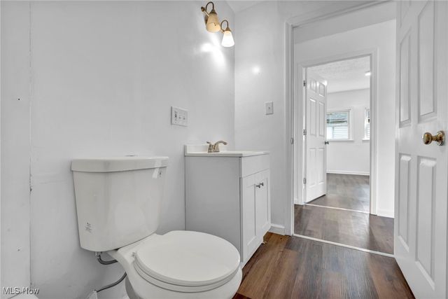 883 Kickapoo Avenue, Akron, OH 44305