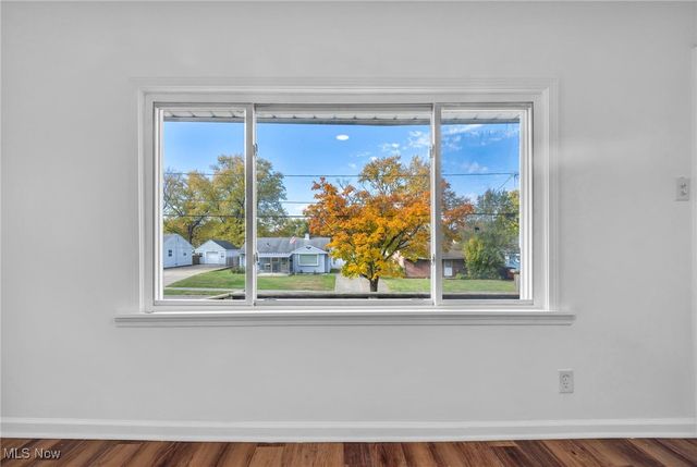 883 Kickapoo Avenue, Akron, OH 44305