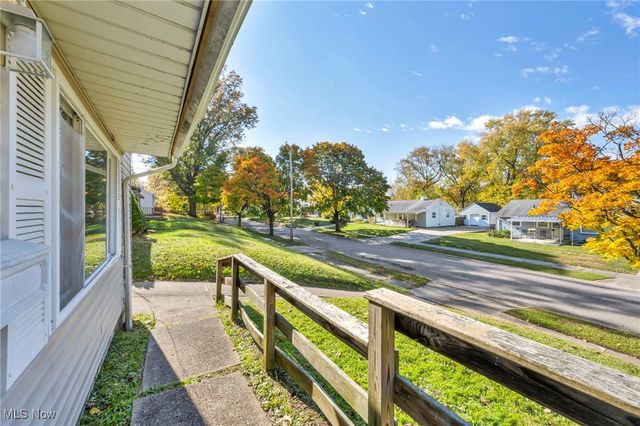 883 Kickapoo Avenue, Akron, OH 44305