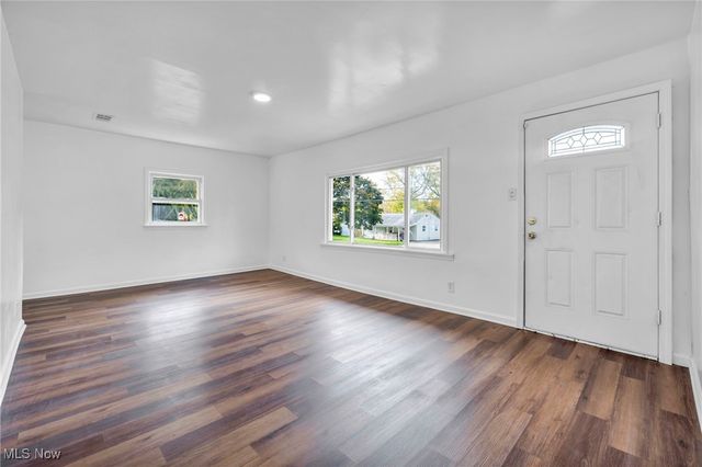 883 Kickapoo Avenue, Akron, OH 44305