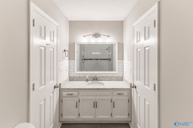 2043 Woodlawn Drive SW 2043, Huntsville, AL 35802