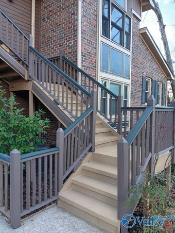 2043 Woodlawn Drive SW 2043, Huntsville, AL 35802