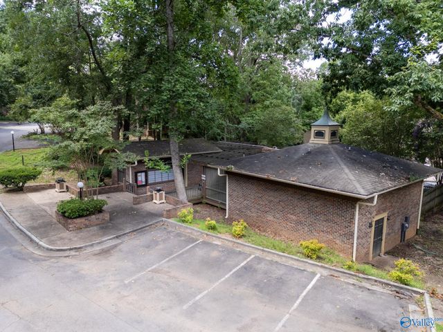 2043 Woodlawn Drive SW 2043, Huntsville, AL 35802