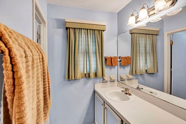 8160 Fort Lee Trl, Jacksonville, FL 32244