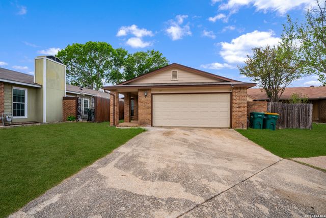 117 Deerglen Ave, Universal City, TX 78148