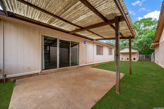 117 Deerglen Ave, Universal City, TX 78148