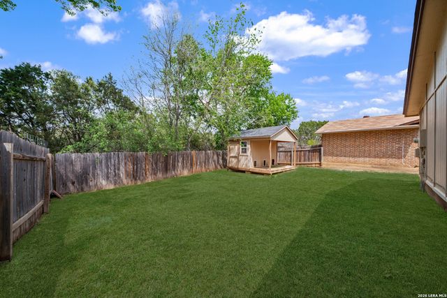 117 Deerglen Ave, Universal City, TX 78148