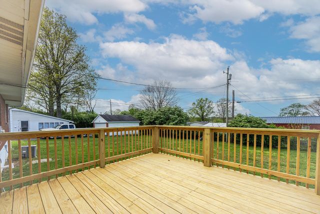 302 Robin Road, Paris, KY 40361