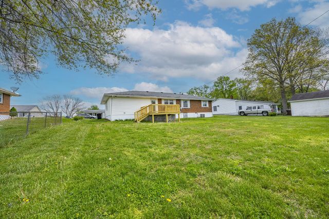 302 Robin Road, Paris, KY 40361