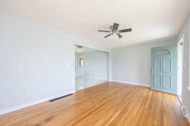 302 Robin Road, Paris, KY 40361