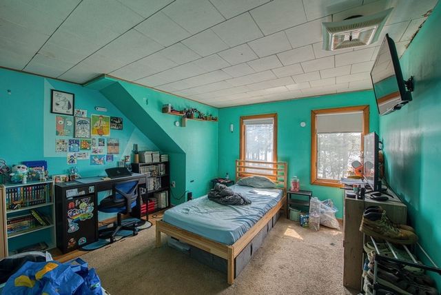 22 Ocean Ave, Hanson, MA 02341