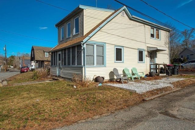 22 Ocean Ave, Hanson, MA 02341