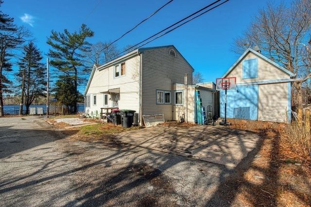 22 Ocean Ave, Hanson, MA 02341