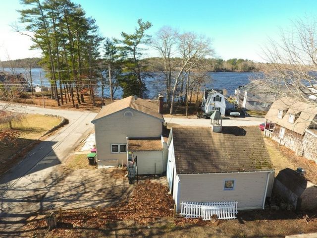 22 Ocean Ave, Hanson, MA 02341