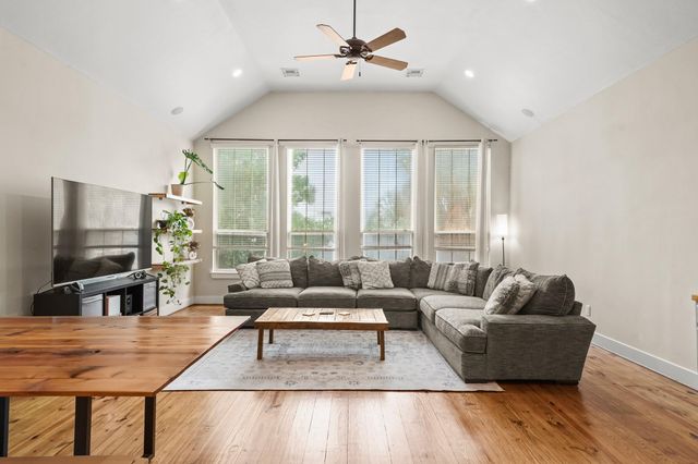 5224 Nett Street A, Houston, TX 77007