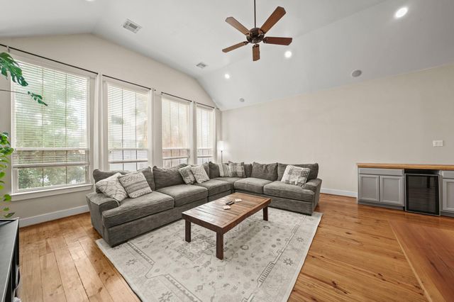 5224 Nett Street A, Houston, TX 77007