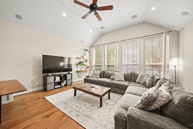 5224 Nett Street A, Houston, TX 77007