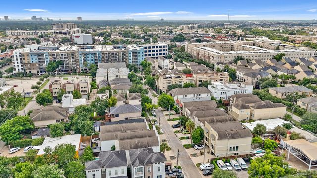 5224 Nett Street A, Houston, TX 77007