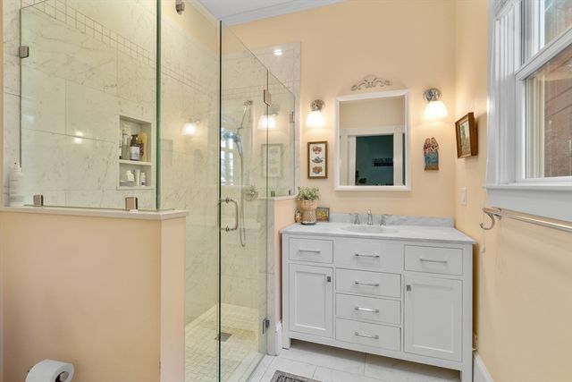 59-R Ellery St, Cambridge, MA 02138