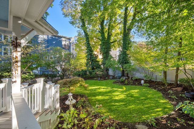 59-R Ellery St, Cambridge, MA 02138