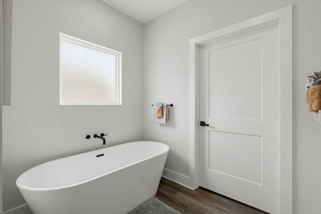 9264 Ridge Road, Navarre, FL 32566