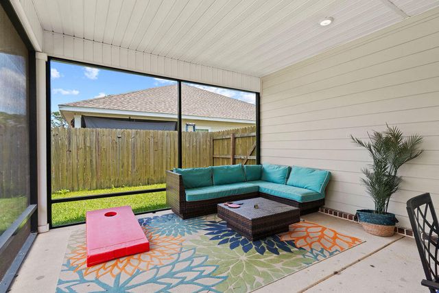 9264 Ridge Road, Navarre, FL 32566