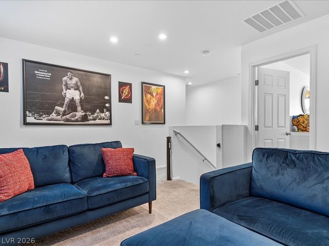 6082 Rose Springs Avenue, Las Vegas, NV 89130