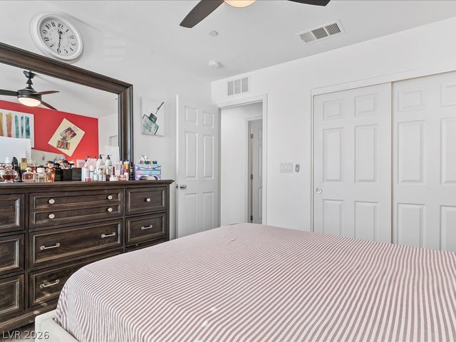 6082 Rose Springs Avenue, Las Vegas, NV 89130