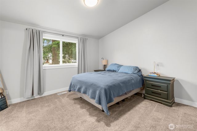 6119 Winnwood Loop SE, Olympia, WA 98513