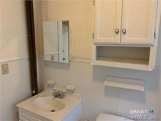 75 Admiral Street, West Haven, CT 06516