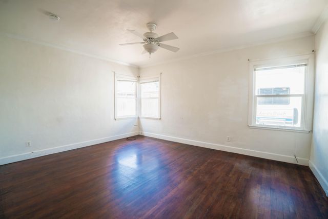895 E Cross Avenue, Tulare, CA 93274